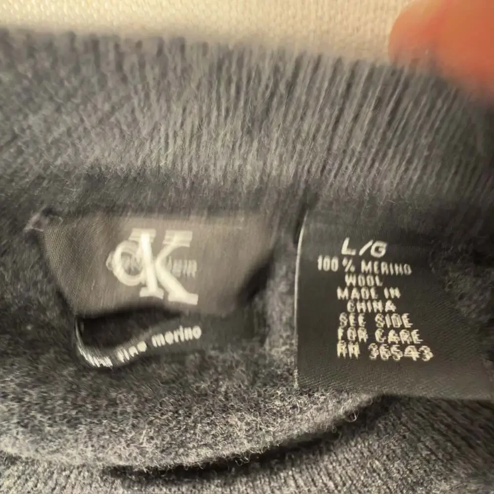 Calvin‎ Klein Sweater Mens Medium Blue/Black Two-Tone Color Block Merino Wool